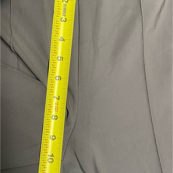 Athleta Mercurial Crop Flare Pant Size Small Olive Green - Picture 14 of 14